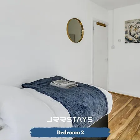 Bordesley - 3 Bedroom, Sleeps 7, Wi-fi , Parking - Jrr Сasa de vacaciones Birmingam