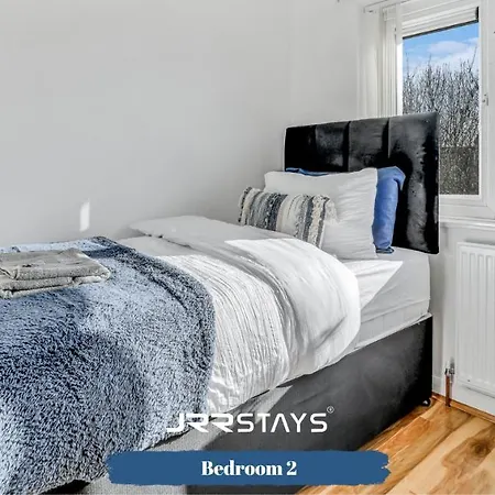 Сasa de vacaciones Bordesley - 3 Bedroom, Sleeps 7, Wi-fi , Parking - Jrr Birmingam